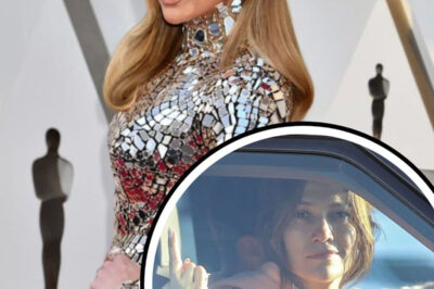 Otro increíble look de J. Lo se perdió en los Oscar.