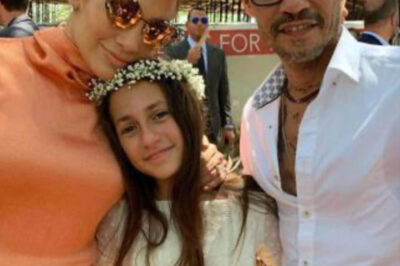Hijos de Marc Anthony con un parecido en una foto y los seguid0res n0tar0n un detalle