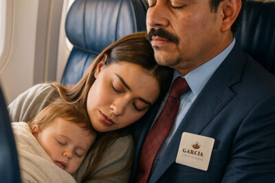 Una madre exhausta y su bebé se quedan dormidos en el hombro de un CEO durante un vuelo — Lo que sucede cuando ella despierta la deja sin palabras.