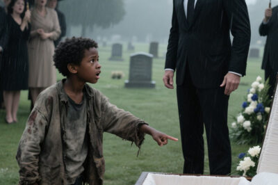 «¡Su hija todavía está viva! ¡Hay alguien más en el ataúd!» El niño negro sin hogar corrió hacia adelante y reveló un secreto que impactó al multimillonario…