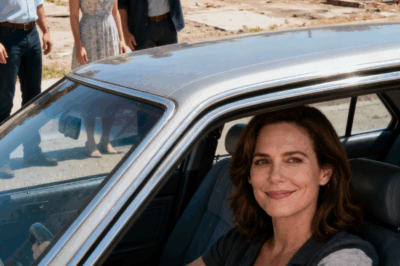 “Mi exesposo me dejó para casarse con otra mujer. Antes de llevarse a toda su familia para los preparativos de la boda, me envió un mensaje: ‘Cuando regresemos, esta casa ya no será tuya’. Miré fijamente el mensaje y luego, en silencio, tomé mi propia decisión. Unos días después, regresaron, solo para encontrar el terreno completamente vacío. Ni casa. Ni valla. Ni rastro de nada. Su entusiasmo se evaporó. Lo único que pudieron susurrar fue: ‘¿A dónde… se fue todo?’. Sentada en mi auto, bajé la ventanilla, observé su pánico… y sonreí.”